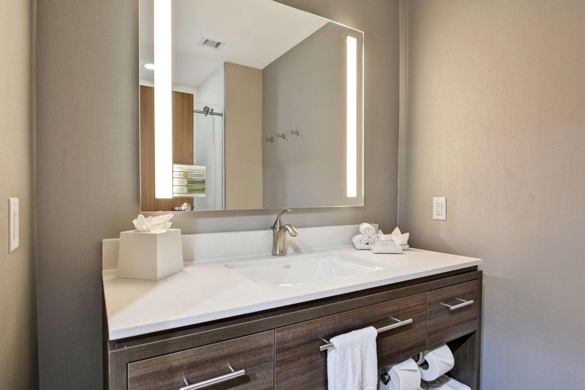 Home2 Suites By Hilton Bedford Dfw West Kültér fotó